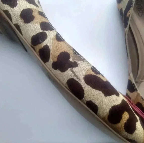 CARLOS SANTANA Leopard Print Flats - Picture 6 of 15